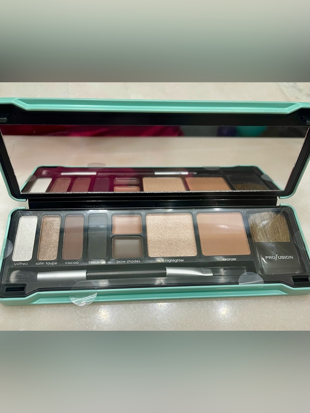 Profusion Cosmetics Neutral Eyes & Face Palette โ Cream, Brown, Gold